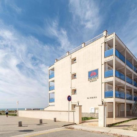 Apartamentos Denis Castelldefels Eksteriør bilde
