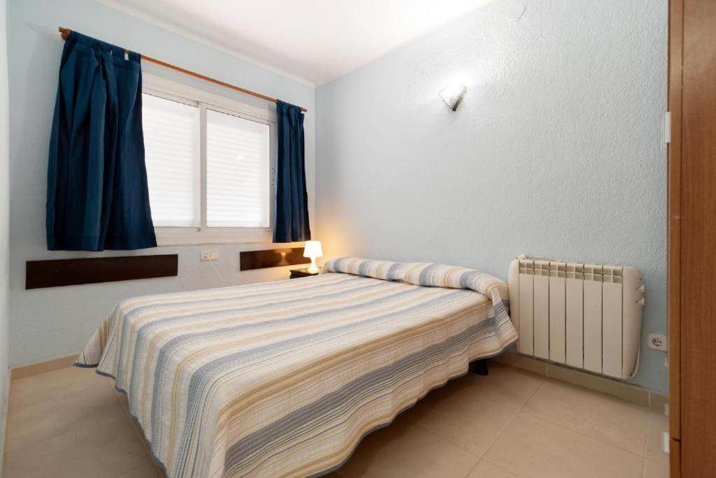 Apartamentos Denis Castelldefels Eksteriør bilde