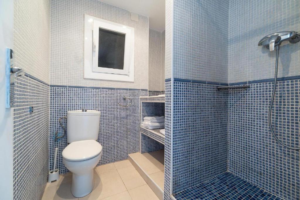 Apartamentos Denis Castelldefels Eksteriør bilde