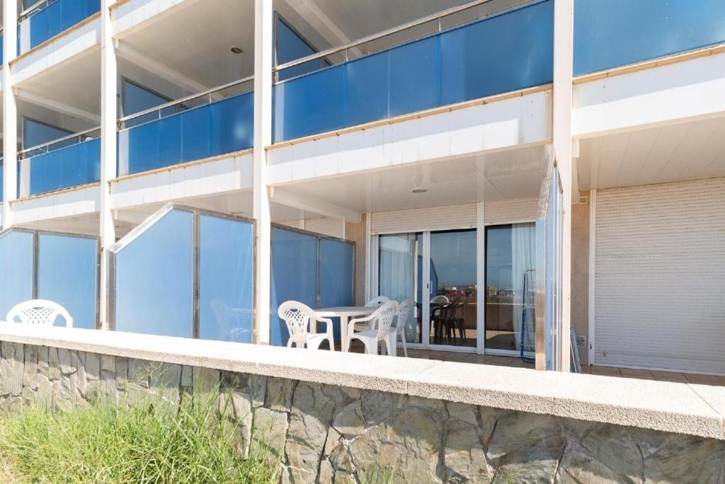 Apartamentos Denis Castelldefels Eksteriør bilde