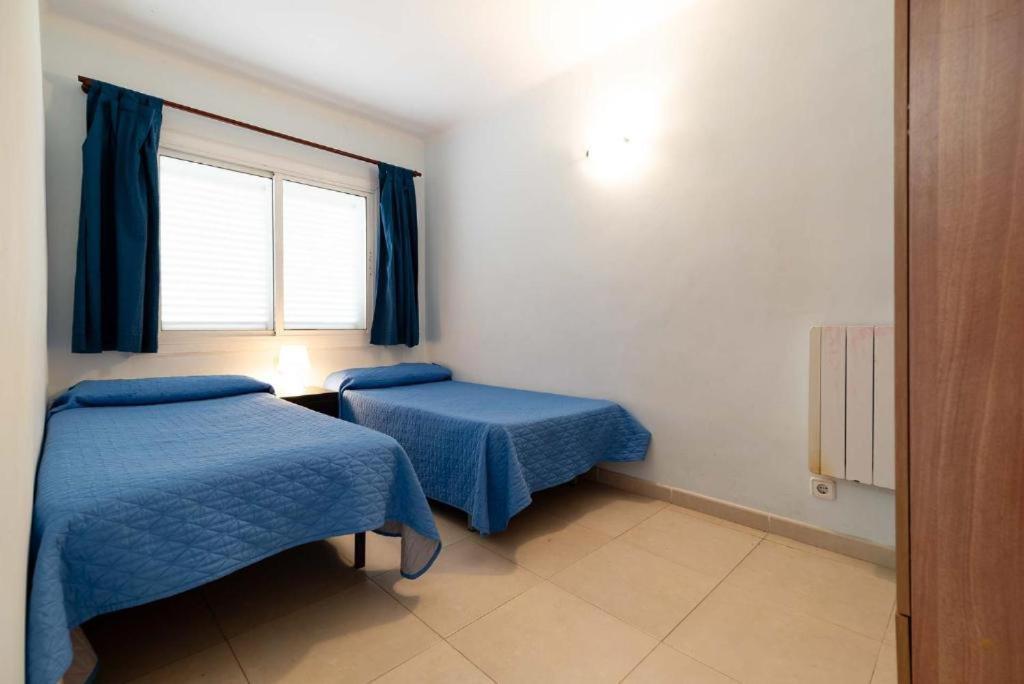 Apartamentos Denis Castelldefels Eksteriør bilde