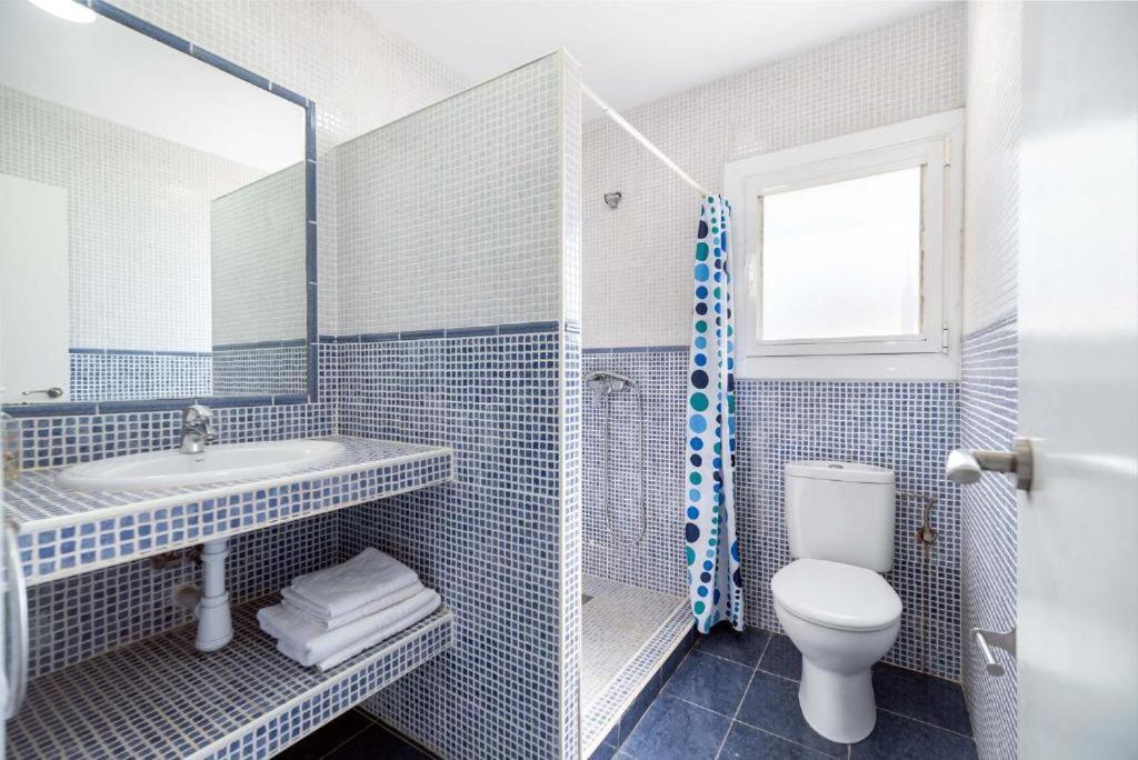 Apartamentos Denis Castelldefels Eksteriør bilde
